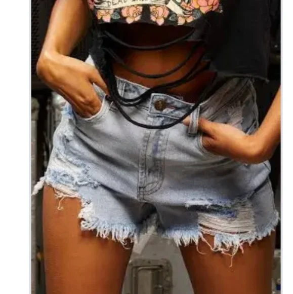 Almost Famous Light Wash Distressed High Rise Festival Shorts - Picture 9 of 9